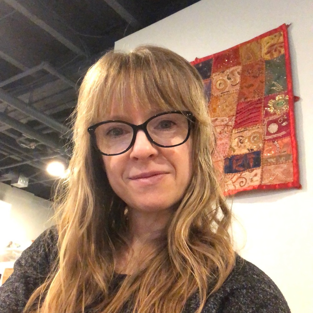 Meet your Posher, Lisa